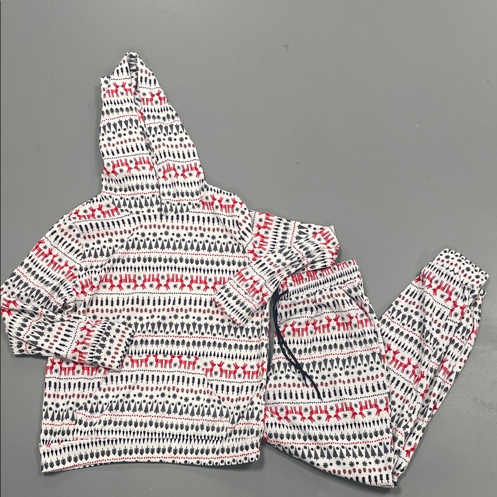 Shosho Red and Black Patterned Holiday Lounge Set